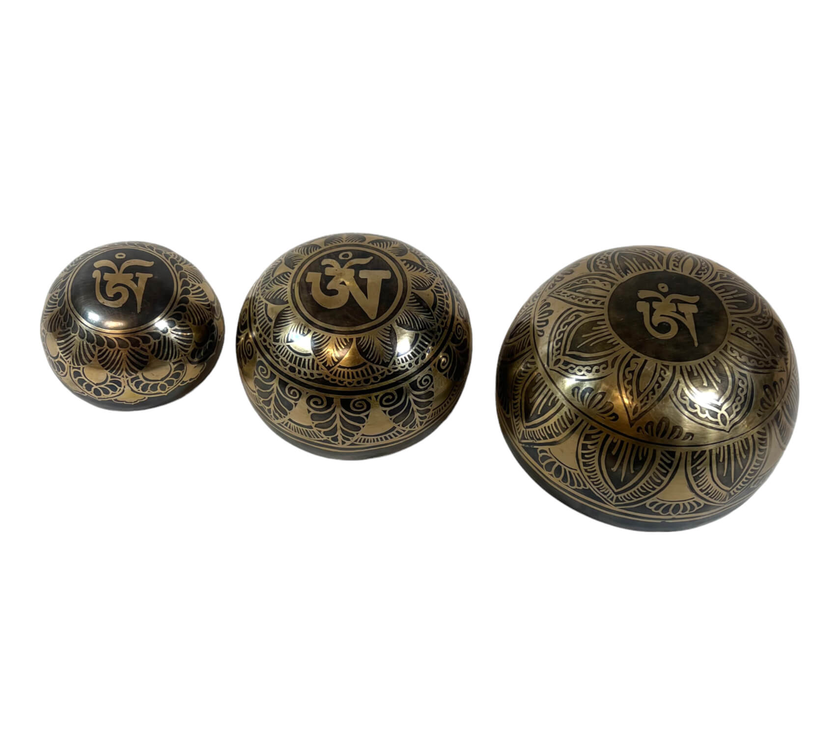Tibetan Engraved Singing Bowl Set Bottom