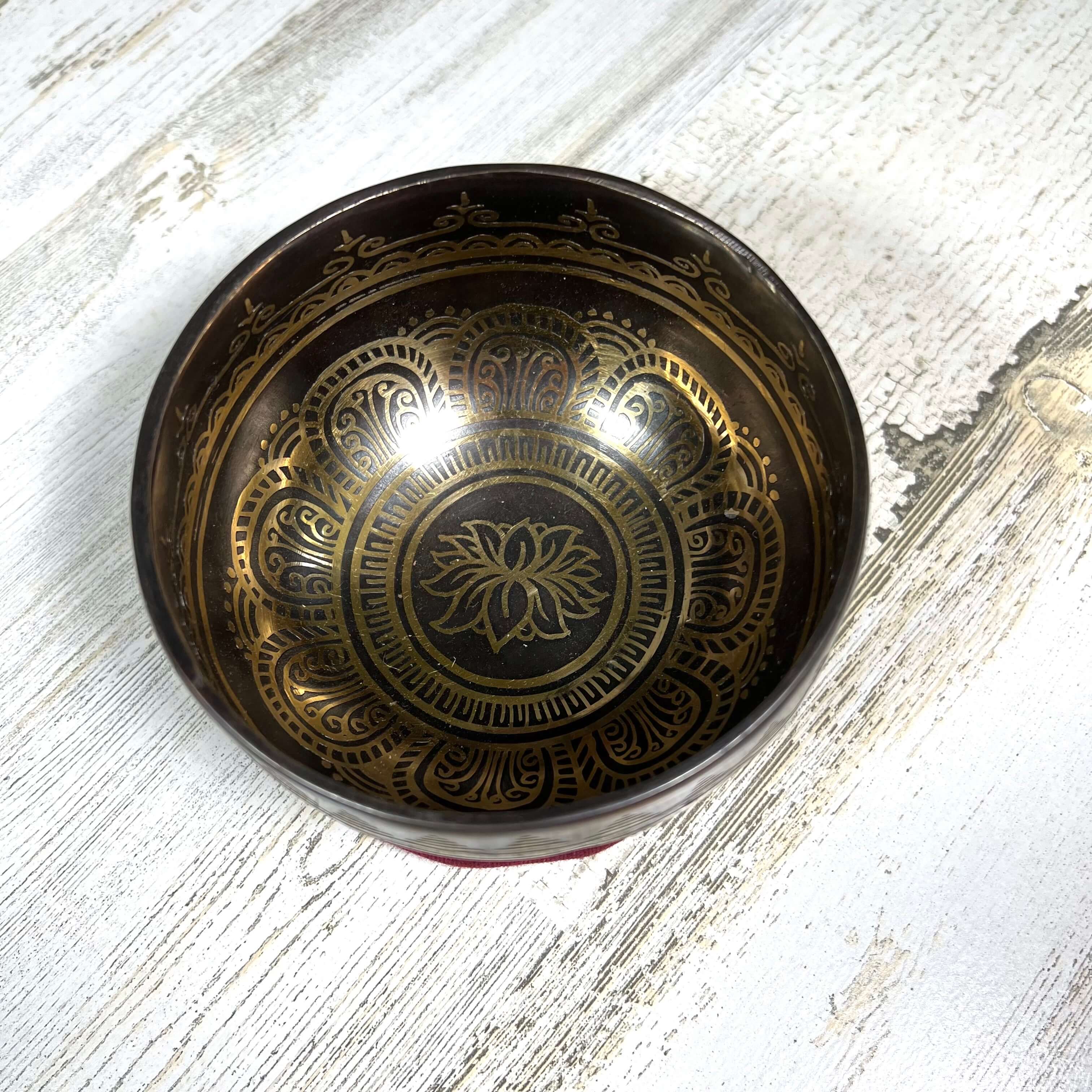 Tibetan Singing Bowl Inside